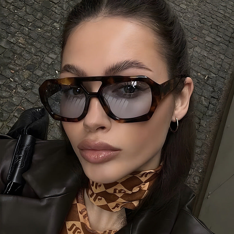 Double beam irregular sunglasses, new European and American Instagram influencers, same fashionable sunglasses, sunglasses