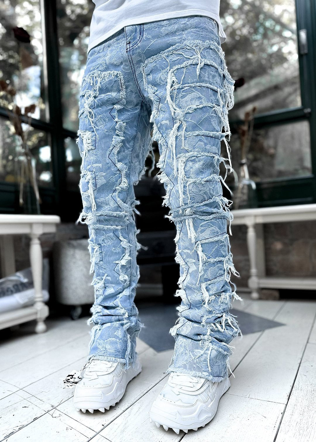 Men's denim straight leg pants with elastic patch fabric